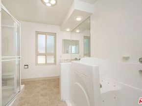 1418 Warner Avenue, Los Angeles CA 90024