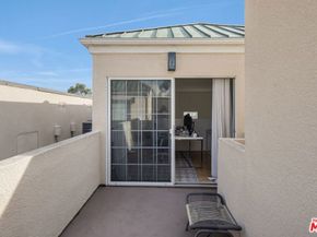 930 N Doheny Drive 305, West Hollywood CA 90069