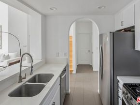 930 N Doheny Drive 305, West Hollywood CA 90069