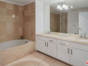 930 N Doheny Drive 305, West Hollywood CA 90069