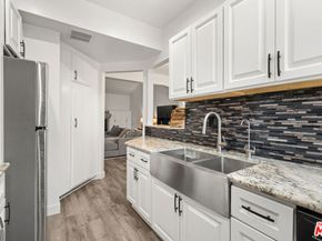 7211 Cozycroft Avenue 50, Winnetka CA 91306