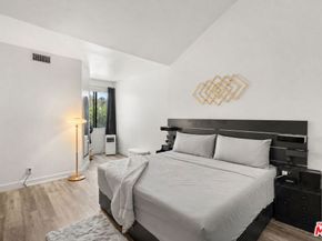 7211 Cozycroft Avenue 50, Winnetka CA 91306
