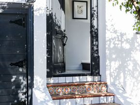 7865 Willoughby Avenue, Los Angeles CA 90046