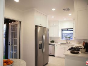7865 Willoughby Avenue, Los Angeles CA 90046