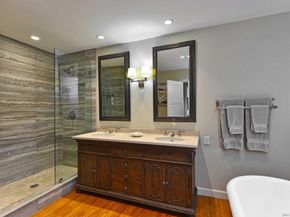 6064 Avenida Chamnez, La Jolla CA 92037