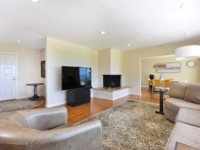 6064 Avenida Chamnez, La Jolla CA 92037
