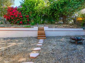 163 La Lomita Drive, Escondido CA 92026