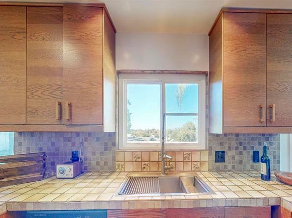 163 La Lomita Drive, Escondido CA 92026