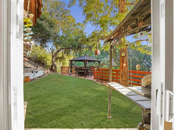 2277 Dunstan St, Oceanside CA 92054