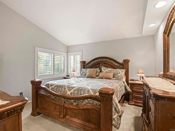 2277 Dunstan St, Oceanside CA 92054