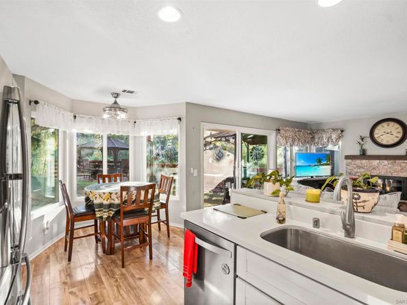 2277 Dunstan St, Oceanside CA 92054