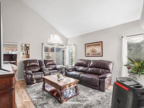 2277 Dunstan St, Oceanside CA 92054