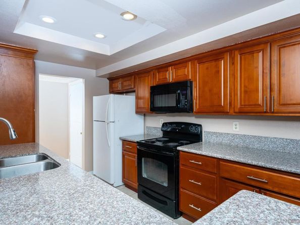 1030 E Washington Ave 127, Escondido CA 92025