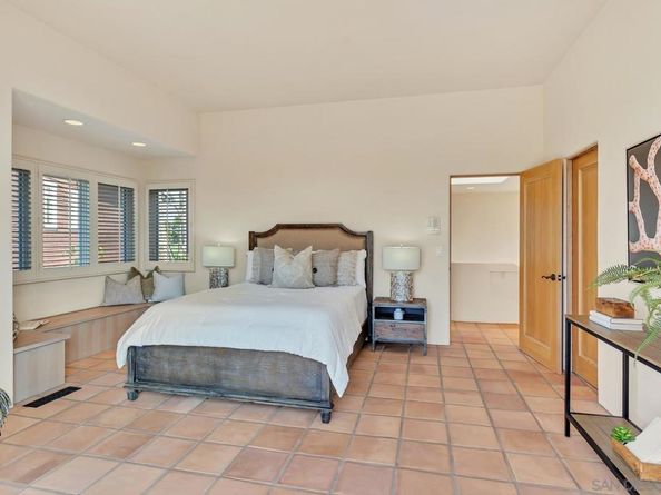 928 Glorietta Blvd, Coronado CA 92118