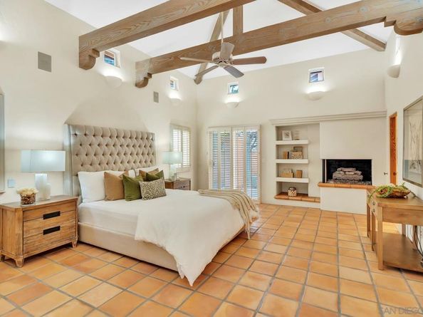 928 Glorietta Blvd, Coronado CA 92118