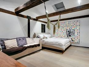 1111 Linda Flora Drive, Los Angeles CA 90049