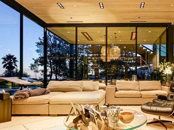 1111 Linda Flora Drive, Los Angeles CA 90049