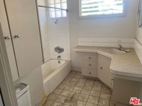 4268 Mentone Avenue, Culver City CA 90232
