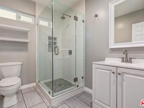 1427 17th Street, Santa Monica CA 90404