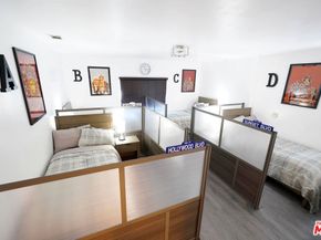 1239 Gordon Street, Los Angeles CA 90038