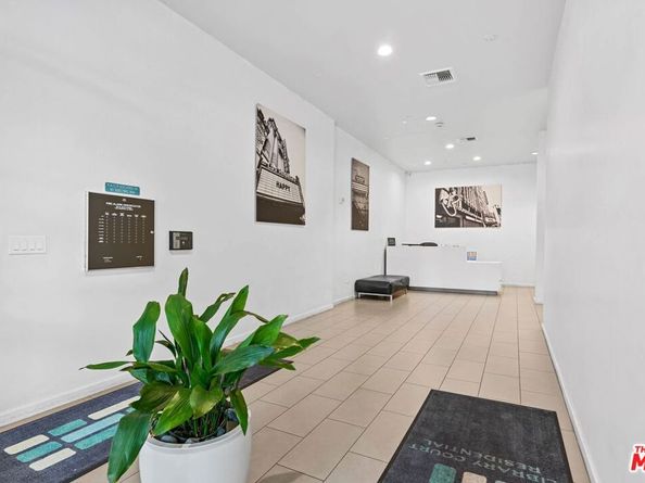 630 W 6th Street 216, Los Angeles CA 90017