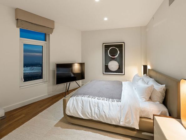 1 W Century Drive 35A, Los Angeles CA 90067