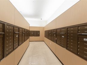 889 Francisco Street 2901, Los Angeles CA 90017
