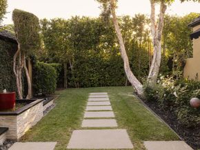 2410 E Orange Grove Boulevard, Pasadena CA 91104