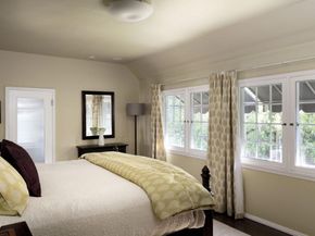 2410 E Orange Grove Boulevard, Pasadena CA 91104
