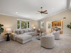 2423 Laughlin Avenue, La Crescenta CA 91214