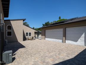 2423 Laughlin Avenue, La Crescenta CA 91214
