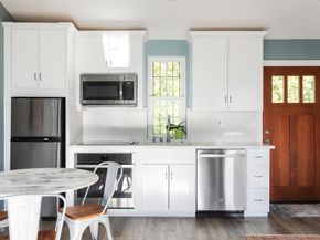 10785 Weyburn Avenue, Los Angeles CA 90024