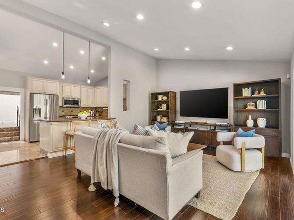 1544 La Loma Road, Pasadena CA 91105