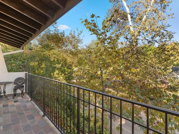 1544 La Loma Road, Pasadena CA 91105