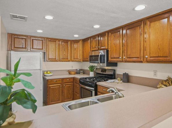 2447 Huntington Drive 21, Duarte CA 91010