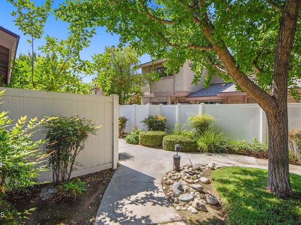 2447 Huntington Drive 21, Duarte CA 91010