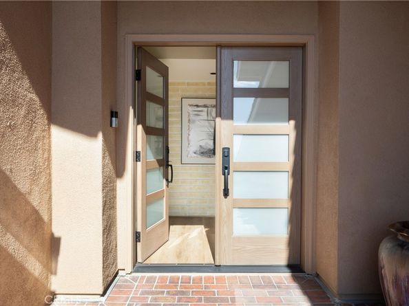 3208 Bern Court, Laguna Beach CA 92651