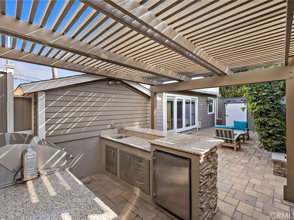 430 Anita Street, Laguna Beach CA 92651