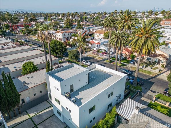 2937 West Boulevard, Los Angeles CA 90016