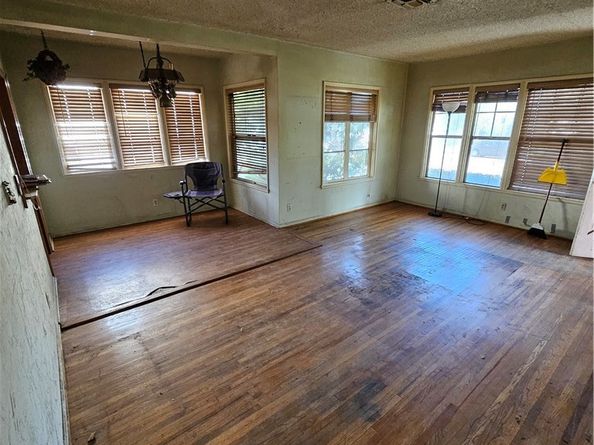 7407 Densmore Avenue, Van Nuys CA 91406