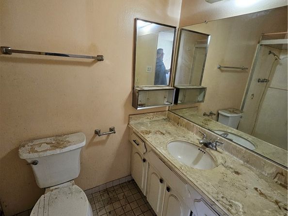 7407 Densmore Avenue, Van Nuys CA 91406