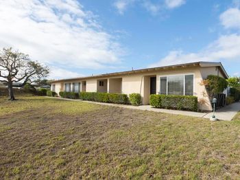 3902 Vista Campana N