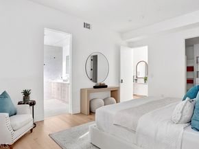 741 1/2 N Gramercy, Los Angeles CA 90038