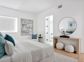 741 1/2 N Gramercy, Los Angeles CA 90038