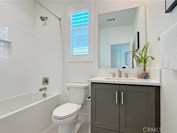349 Abacus, Irvine CA 92618