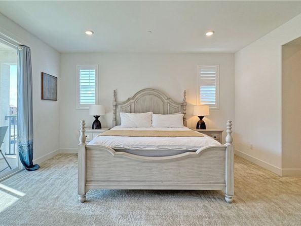 349 Abacus, Irvine CA 92618
