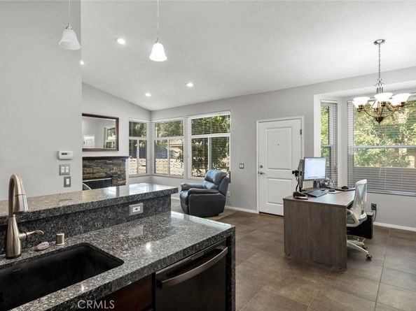 19431 Rue De Valore 33H, Lake Forest CA 92610
