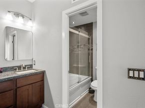 19431 Rue De Valore 33H, Lake Forest CA 92610
