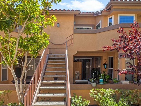 19431 Rue De Valore 33H, Lake Forest CA 92610