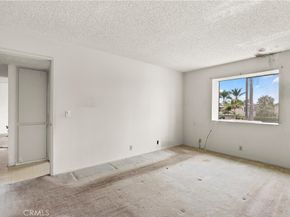 1140 Pacific Avenue 19, Long Beach CA 90813